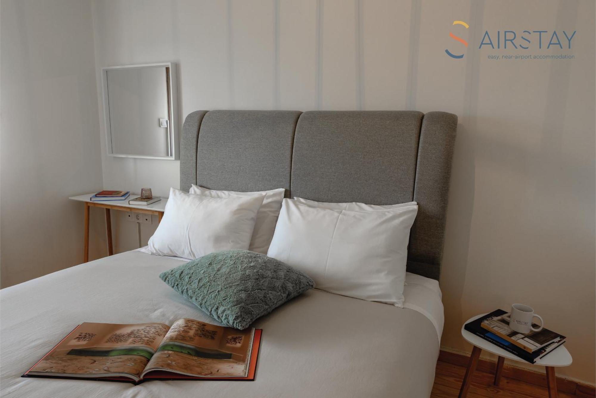 Ryze Apartments Airport By Airstay Artemida  Bagian luar foto